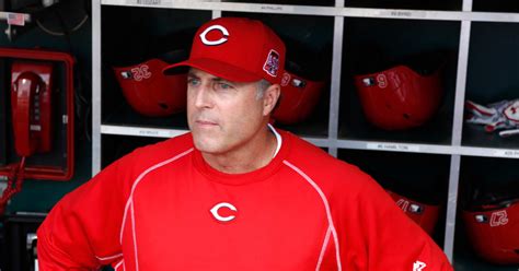 SF Giants hire former Reds manager, SF native as pitching coach ...