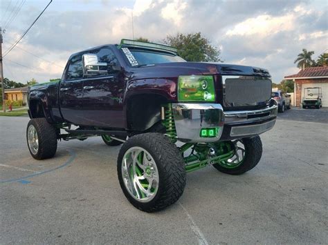 lifted badass 2007 Chevrolet Silverado 2500 pickup for sale