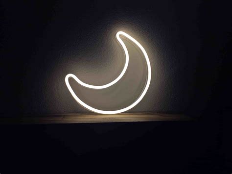 Moon Neon Signs - Amazing Art Wall Lighting Decor | Echo Neon