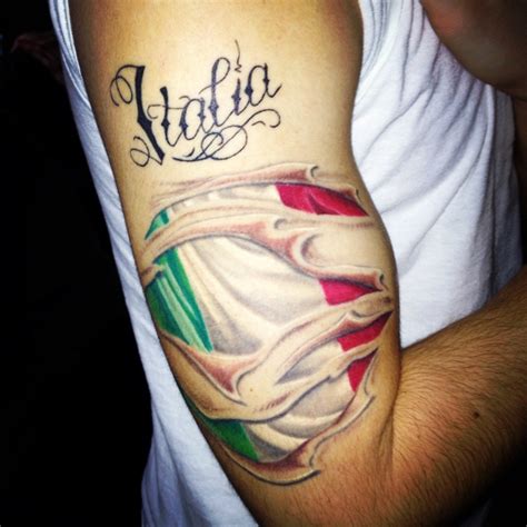 Italian flag under torn skin. "Italia" | Tattoos in 2018 | Pinterest | Tattoos, 3 tattoo and ...