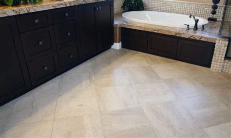 6 Best Non-Slip Bathroom Flooring Options