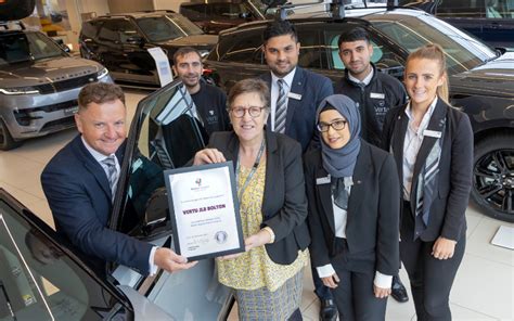 Vertu Bolton Jaguar Land Rover Becomes Patron of Local Hospice | Vertu Motors PLC