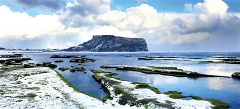 Here's Why Jeju Island Is The Perfect Holiday Destination To Experience Winter