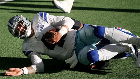 Dallas Cowboys quarterback Dak Prescott hospitalized with serious ankle injury - ABC7 San Francisco