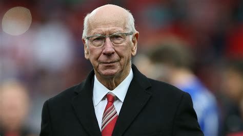 Sir Bobby Charlton, Manchester United Legend and World Cup Winner, Dies at 86 | Setanta Sports