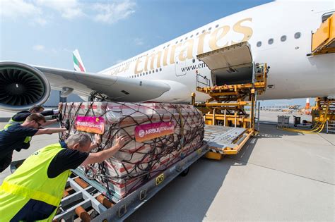 World's largest A380 operator Emirates receives 50th plane - Bangalore Aviation