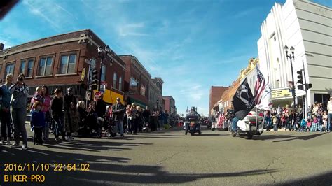 LEAVENWORTH VETERANS PARADE 2016 - YouTube