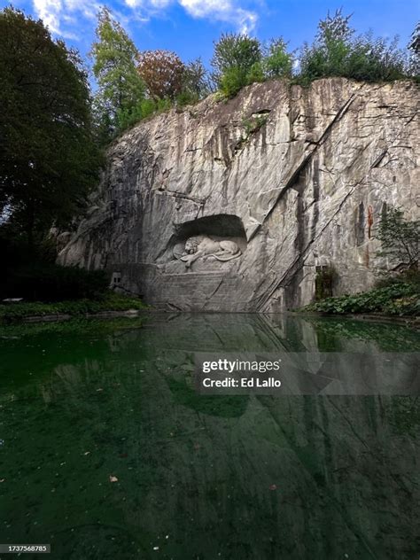 Lucerne Lion Monument High-Res Stock Photo - Getty Images