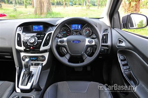 Ford Focus Mk3 (C346) (2012) Interior Image #10819 in Malaysia - Reviews, Specs, Prices - CarBase.my