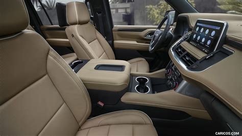 2021 Chevrolet Suburban - Interior, Front Seats | Caricos