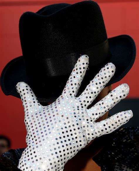 You Can Buy A White Glove Worn By Michael Jackson