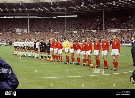 England v West Germany - 1966 World Cup Final - Wembley Stadium Stock Photo: 109462735 - Alamy