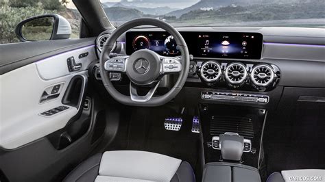 2020 Mercedes-Benz CLA Shooting Brake - Interior, Cockpit | Caricos