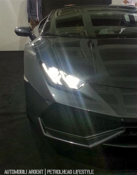 India preview Lamborghini Huracan headlights