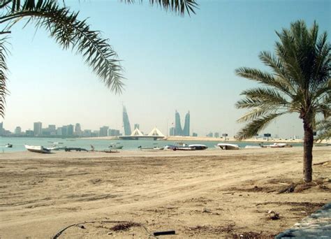 THE BEST BEACHES in Bahrain - The Travel Hacking Life