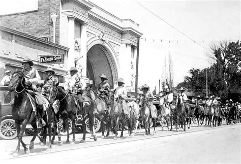 Glamour of Las Vegas, NM lies in its Western roots | New mexico history ...