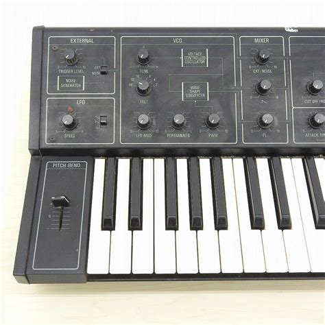 MATRIXSYNTH: Yamaha CS5 Synthesizer SN 1588