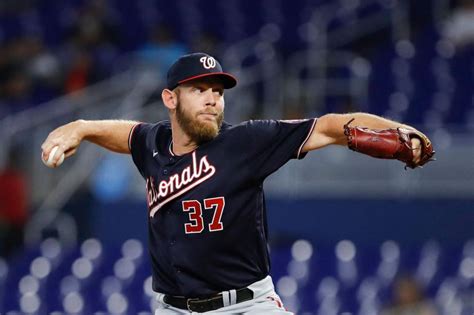 Nationals fear a familiar Stephen Strasburg injury