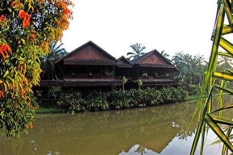 Sepilok Nature Resort holiday accommodation in Borneo, Asia | Wildlife Worldwide