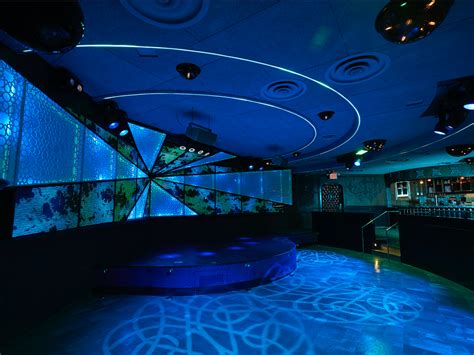 14 Best Clubs in NYC for Techno, House and More