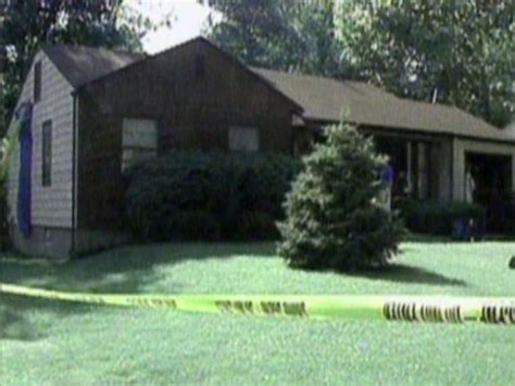 A Woman Found Out a Serial Killer Once Lived in Her Home From Watching ...