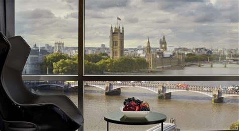 The Best Cheap London Hotels Near London Eye | ItsAllBee Travel Blog