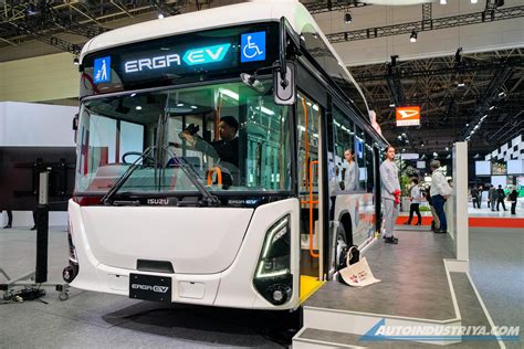 Isuzu Erga EV concept is a flat-floor bus with 960 Nm of torque - Truck & Bus News