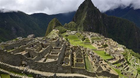 Hundreds of tourists stranded at Machu Picchu amid protests | eNCA