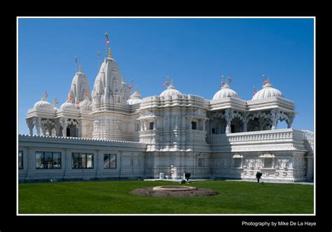 BAPS Swaminarayan Temple - Architecture - Photo.net