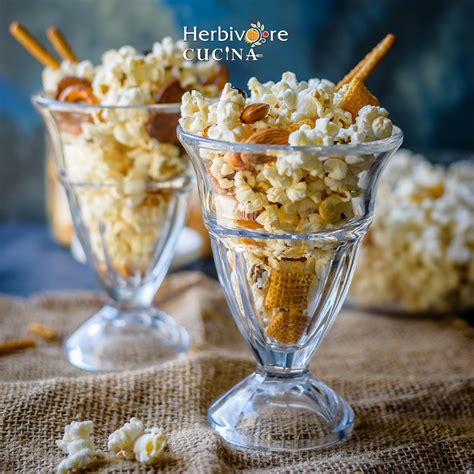 Herbivore Cucina: Movie Night Popcorn Snack Mix