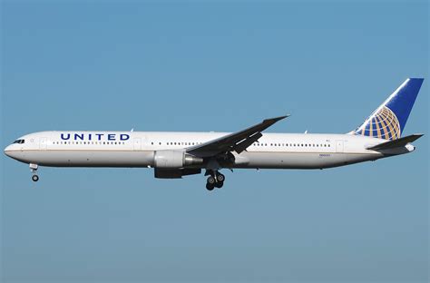 United Airlines 767 New Livery