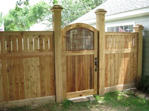 Decorate Your Garden Front Way with Most Beautiful Wooden Gate