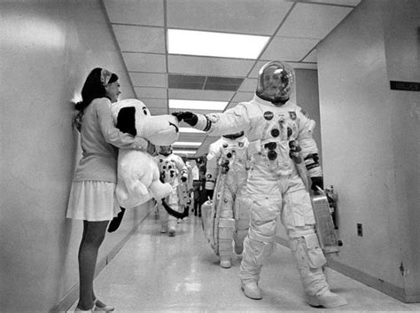 Apollo 10 - Snoopy around the Moon - Apollo11Space