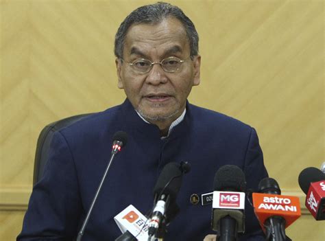 Malaysia PM Anwar’s cabinet reshuffle brings in 5 new faces, shakes up ...