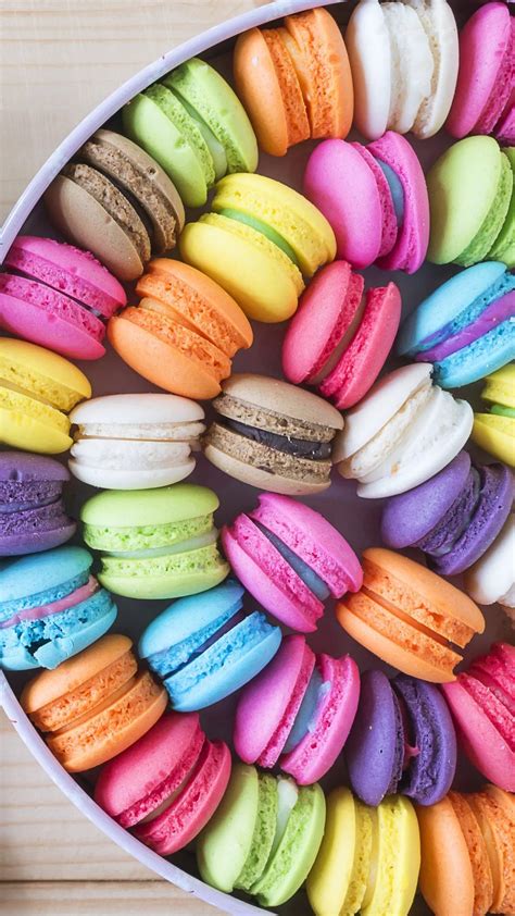 Pin by 🌹🍃 Gerda Papendick 🍃🌹 on Macaroons | Food wallpaper, Food ...