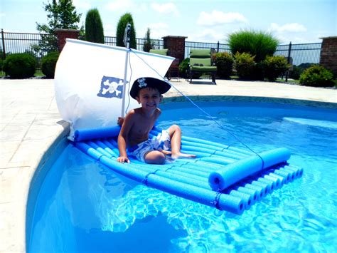 How to Make a Pirate Raft Using Pool Noodles - FeltMagnet