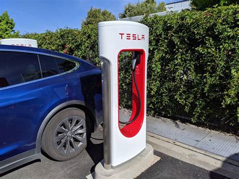 Tesla V3 Superchargers Now Open to Public - AutoPilot Review