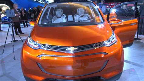 GM’s Bolt Unveiled at Detroit Auto Show