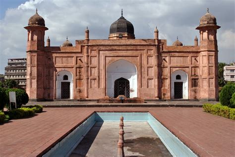 Mosque architecture of Bangladesh - RTF | Rethinking The Future