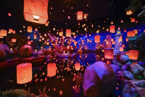 FIRST LOOK INSIDE Disney’s NEW Tangled Ride: Rapunzel’s Lantern Festival in Tokyo DisneySea ...