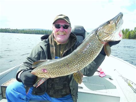 Northern Ontario Fishing Lodge for Walleye Pike and Smallmouth Bass