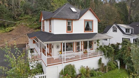 'The Goonies' house in Astoria, Oregon sells for $1.65 million to fan