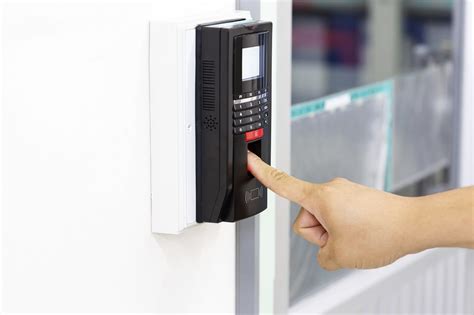 4 Reasons Businesses Prefer Biometric Security - Ark Systems Inc