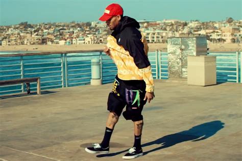 Chris Brown Dances In Vans In Newest Music Video [WATCH] – Footwear News