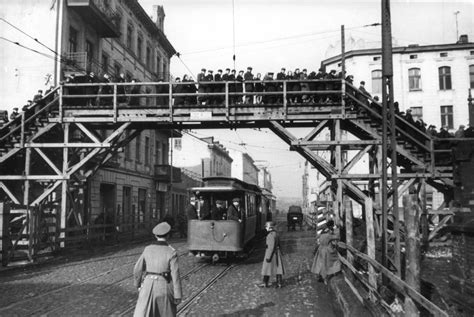 The Lodz Ghetto – Historical Background | www.yadvashem.org