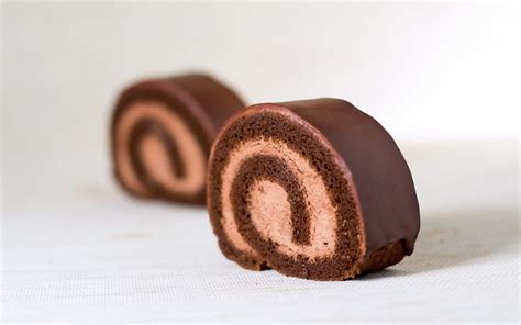 CHOCO ROLL | Hiromi Cake