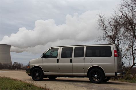 Video: Is 700 HP Chevy Express Van The Greatest Sleeper Ever Built? - Street Muscle