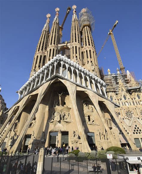 La Sagrada Familia, Barcelona | Rob Tomlinson