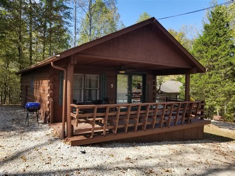 2 Bedroom Cabin - French Lick Cabins at Patoka Lake Village