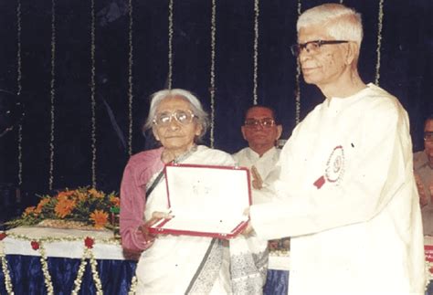 Meet Asima Chatterjee - The First Indian Women To Receive A Doctorate ...